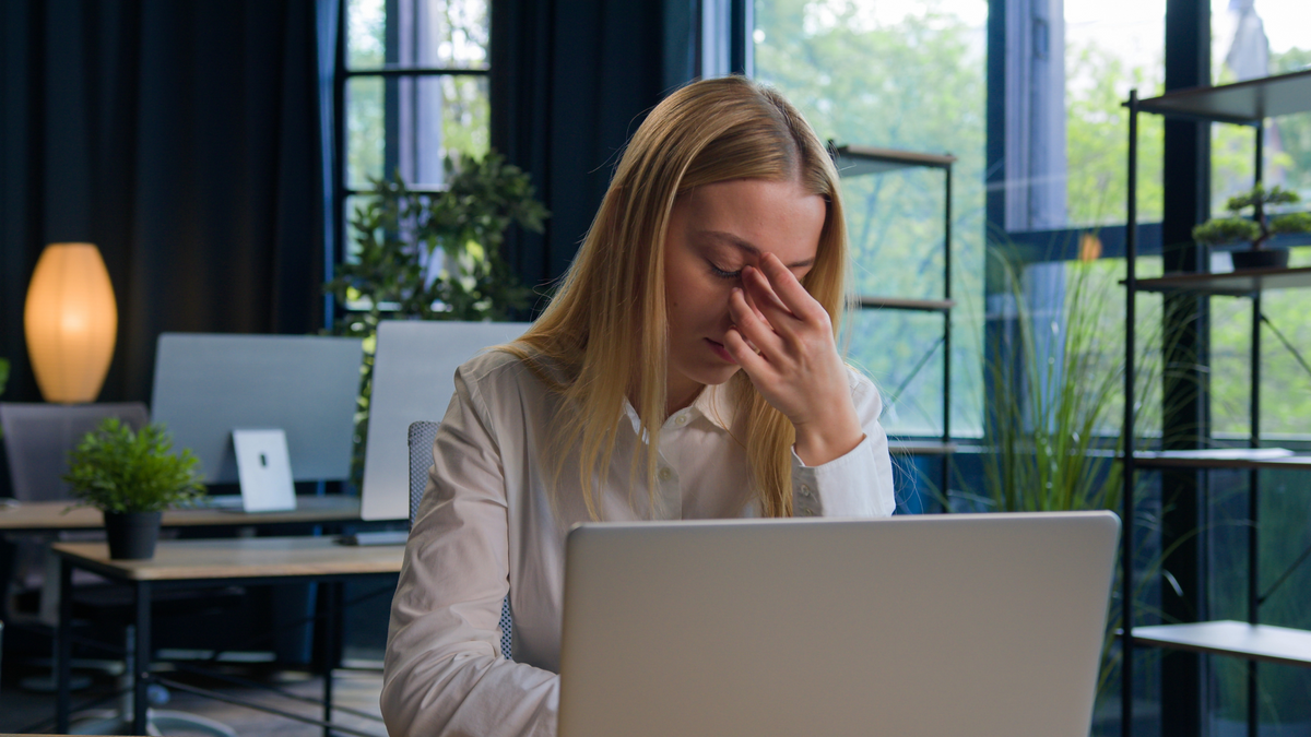 Ekran Yoğun Günlerde Göz Konforunu Destekleyen 7 Alışkanlık
